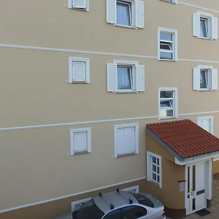 In With Sea View, Balcony, Air Conditioning, Wifi 4623-4 Dramalj